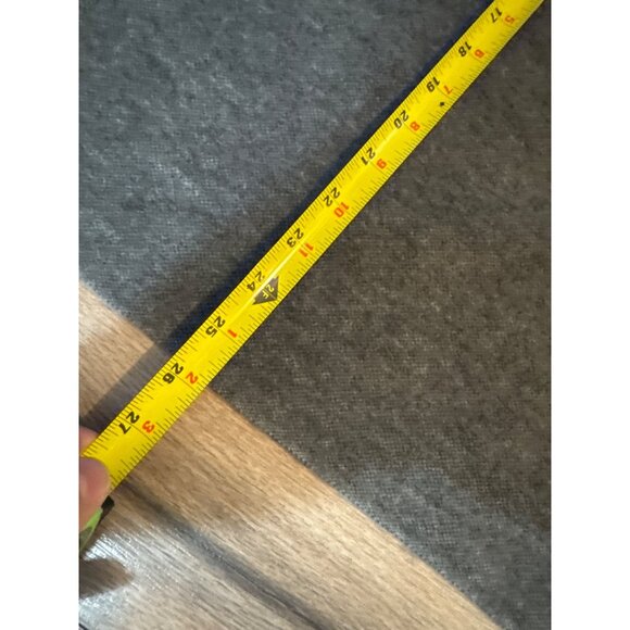 Bufandy Alpaca Blend Ombre Scarf With Fringe Edge Green Gray - Picture 5 of 6